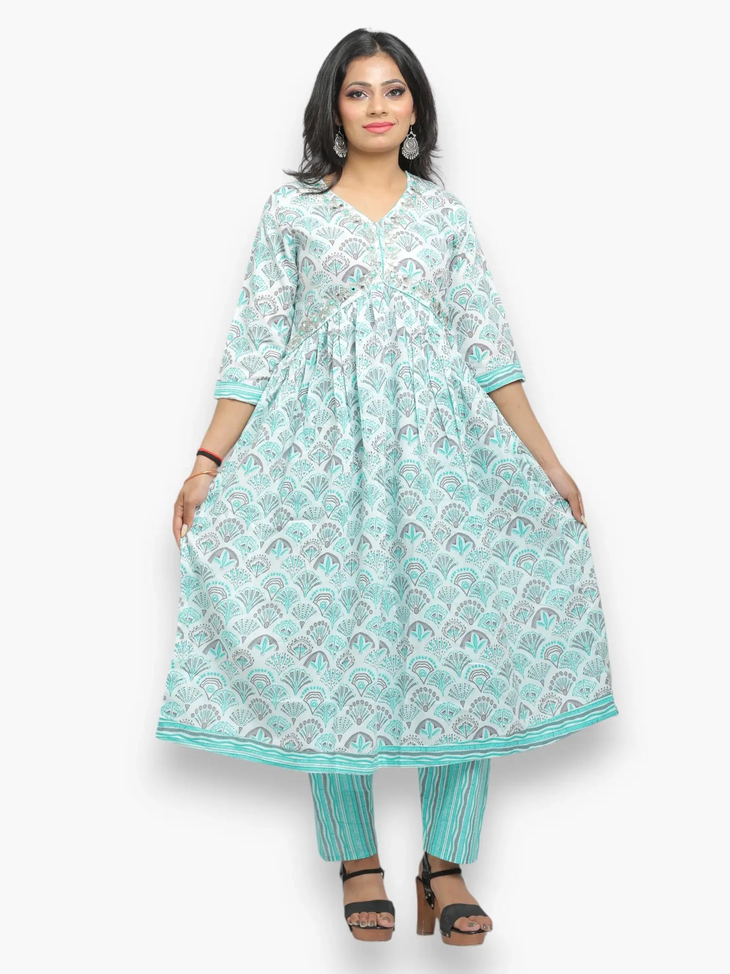 Jiarah Mirror Thread Work Floral Print Kurta Pant Set