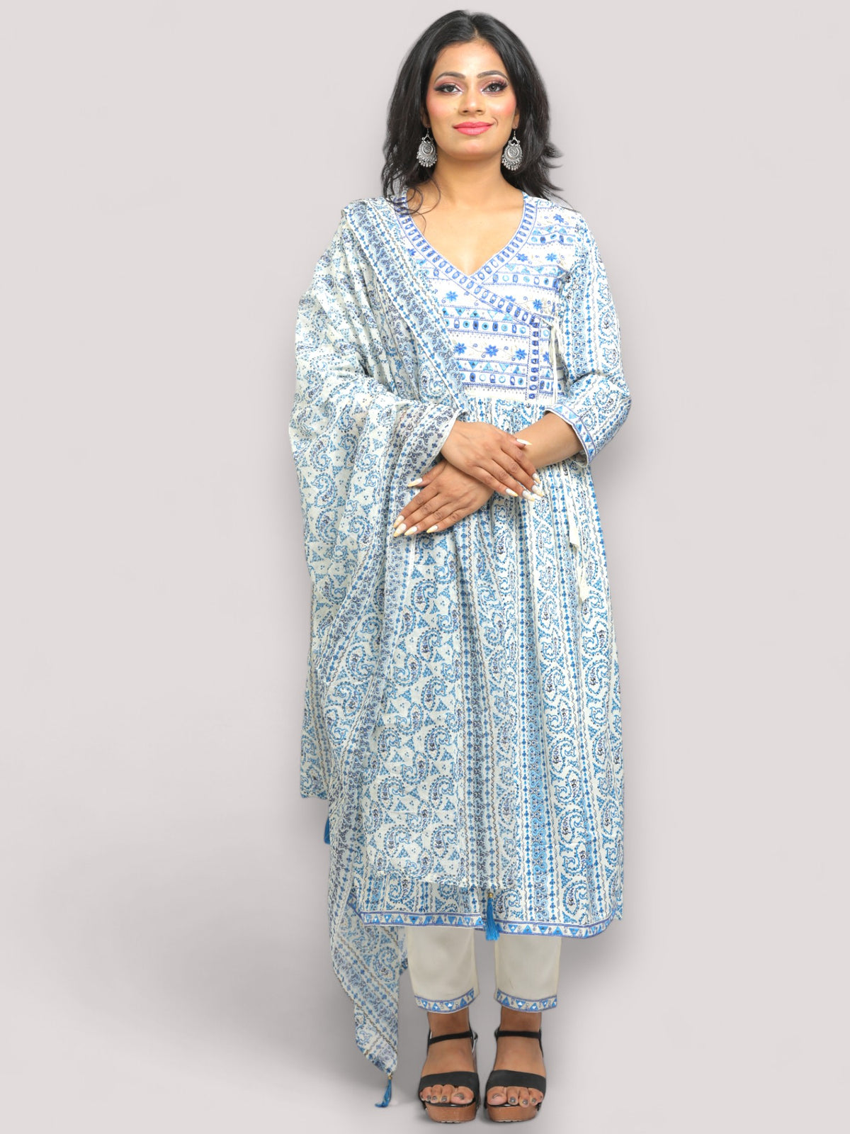 Jiarah Angrakha Thread Mirror Work Kurta Pant Set with Dupatta