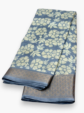 Jiarah Dola Silk Saree With Zari Border