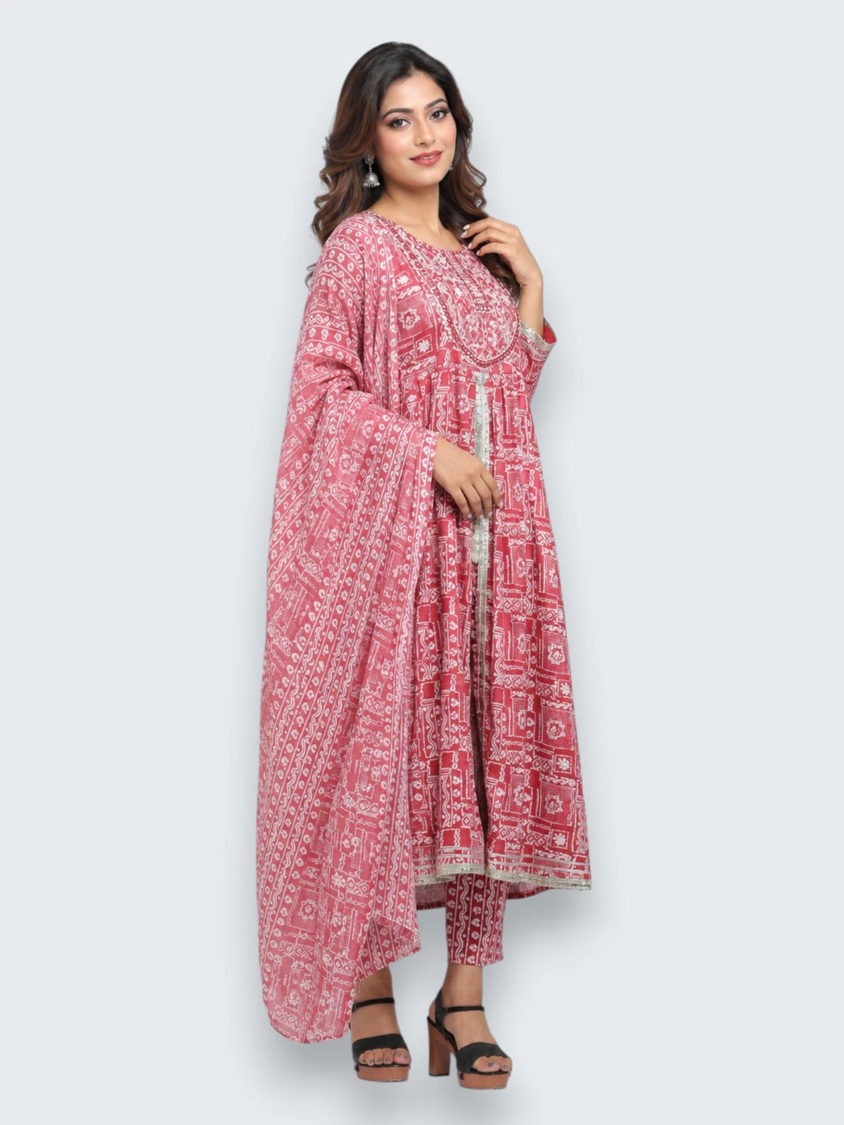 Jiarah Flared Middle Cut Pink Kurta Set with Gottapati Dupatta